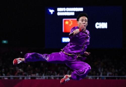 亚运会首金视频,激情点燃，荣耀时刻