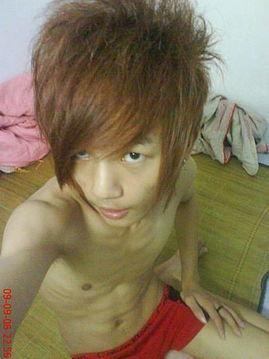 帅哥胃疼呕吐视频,揭秘胃病突发症状