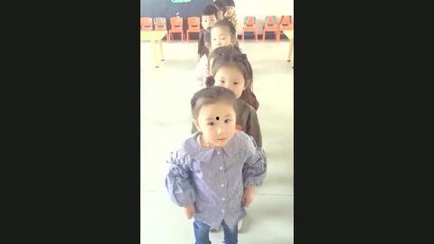 三胞胎搞笑视频